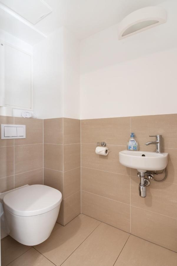 Immersed Into Vienna'S City Life And Yet A Retreat, Minimum 30 Nights Dış mekan fotoğraf